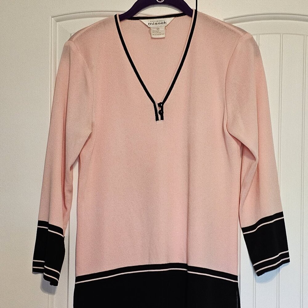 Women's Exclusively Misook V-Neck‎ Pullover Tunic Top Pink/Black Size XS
